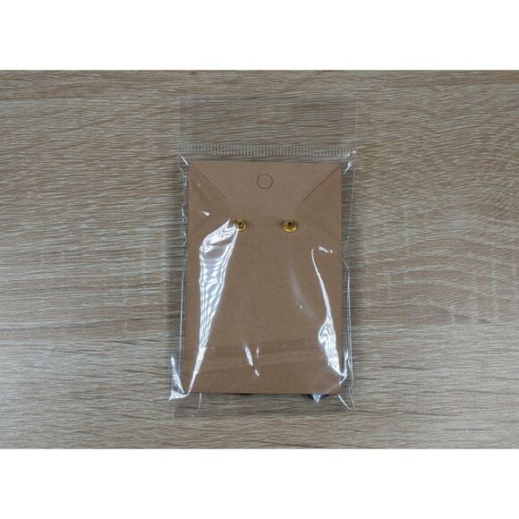 Alice in Wonderland Earrings Red Heart Studs Vintage Illustration - Picture 2 of 2